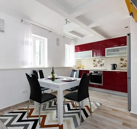 Apartman Old Town Studio Loft Split